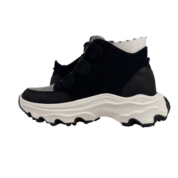 Sorel Sneaker Boot Kinetic Breakthru Caribou Womens 9.5 Black Suede Insulated WP - Picture 3 of 12